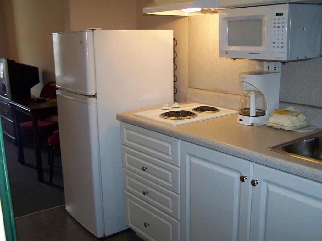 Intown Suites Extended Stay Select Hampton Va 外观 照片