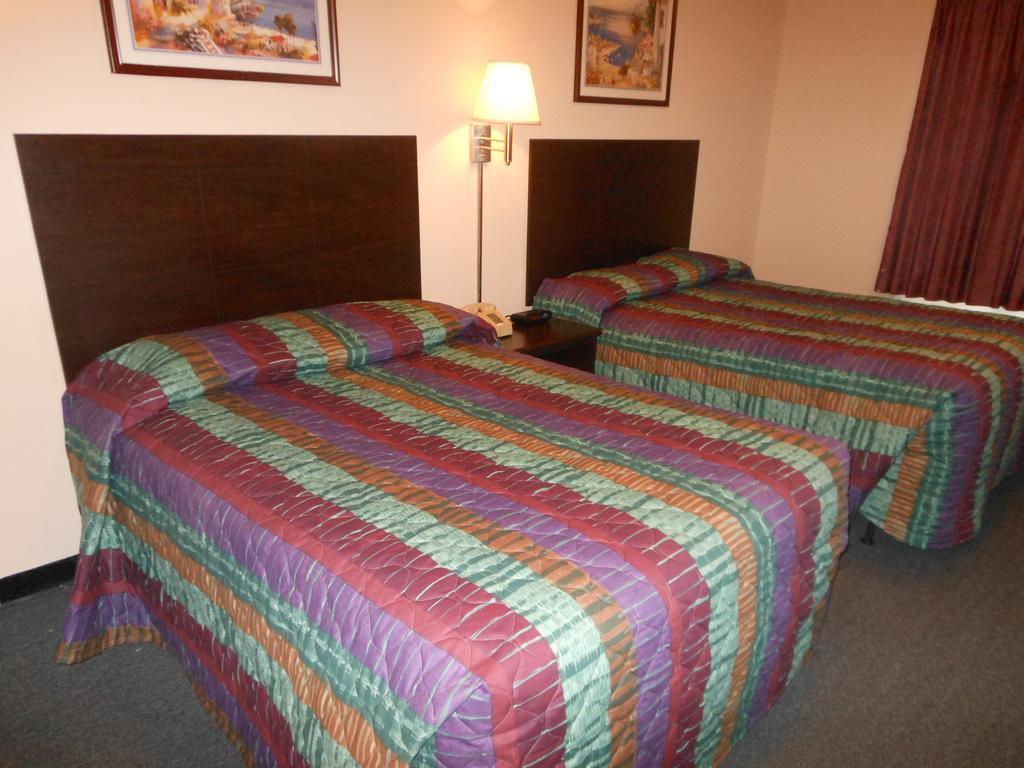Intown Suites Extended Stay Select Hampton Va 外观 照片