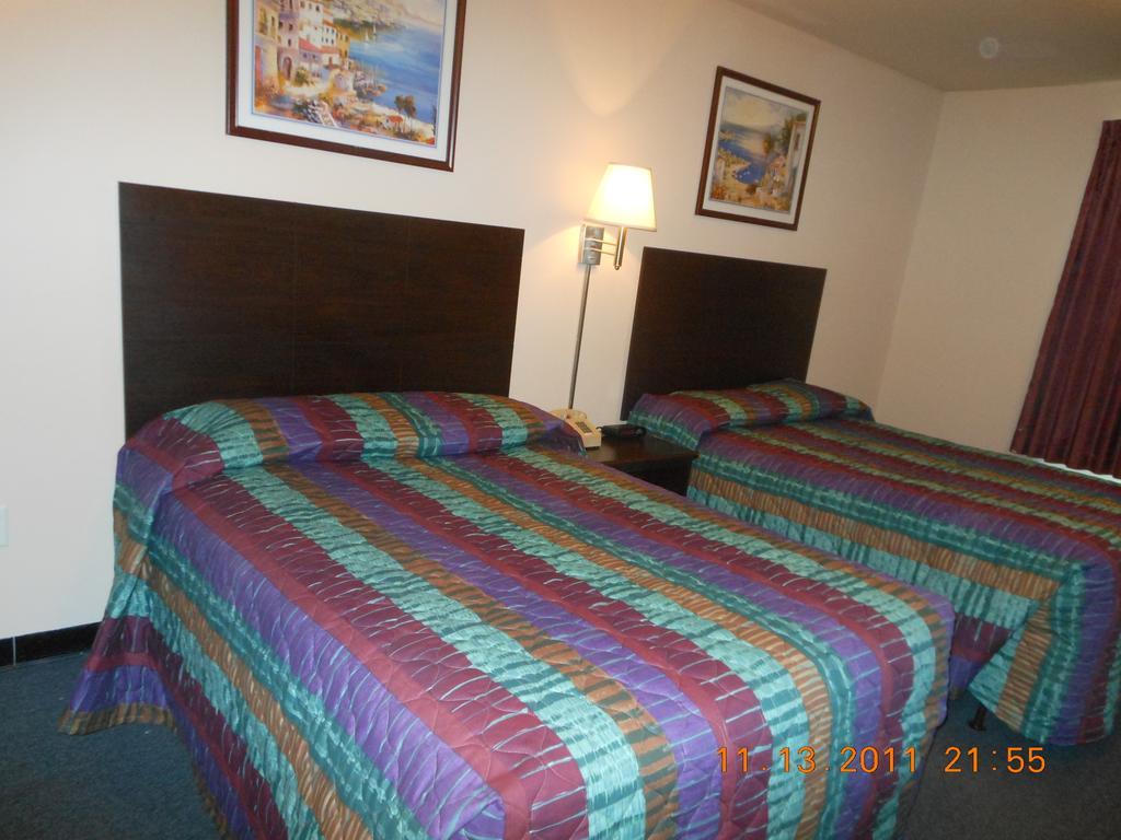 Intown Suites Extended Stay Select Hampton Va 外观 照片
