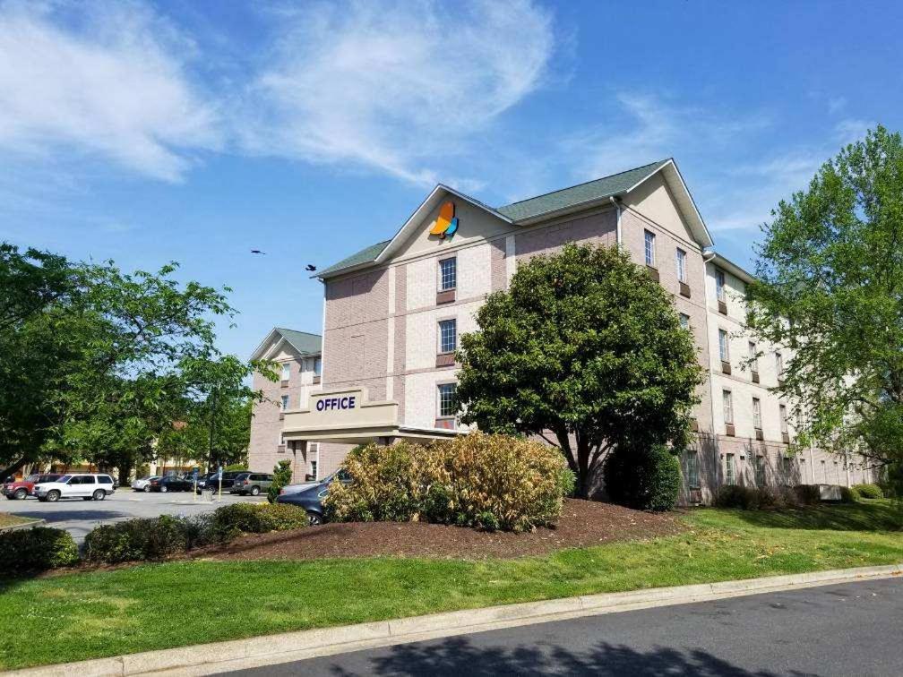 Intown Suites Extended Stay Select Hampton Va 外观 照片